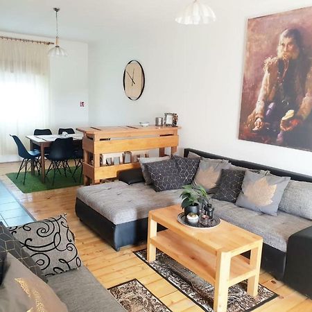 Apartmani Andrej Udbina Ngoại thất bức ảnh