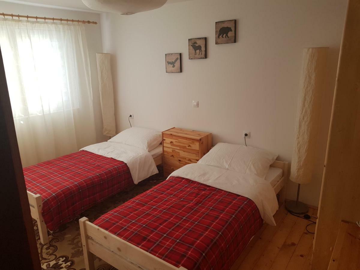 Apartmani Andrej Udbina Ngoại thất bức ảnh