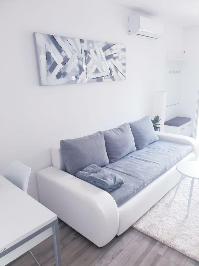 Apartmani Andrej Udbina Ngoại thất bức ảnh