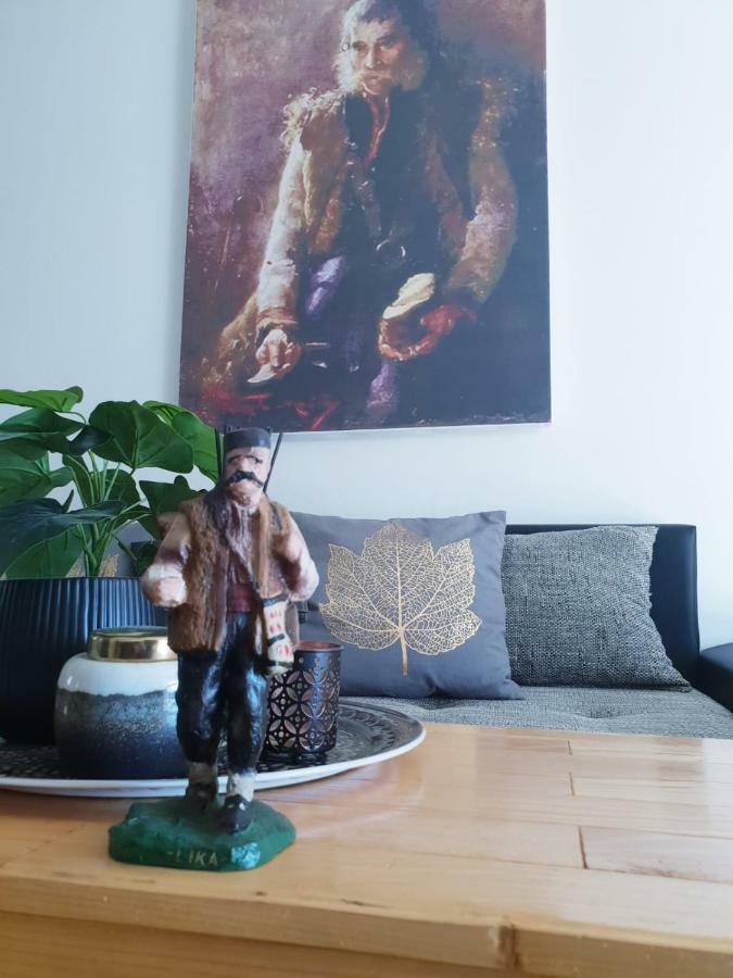 Apartmani Andrej Udbina Ngoại thất bức ảnh