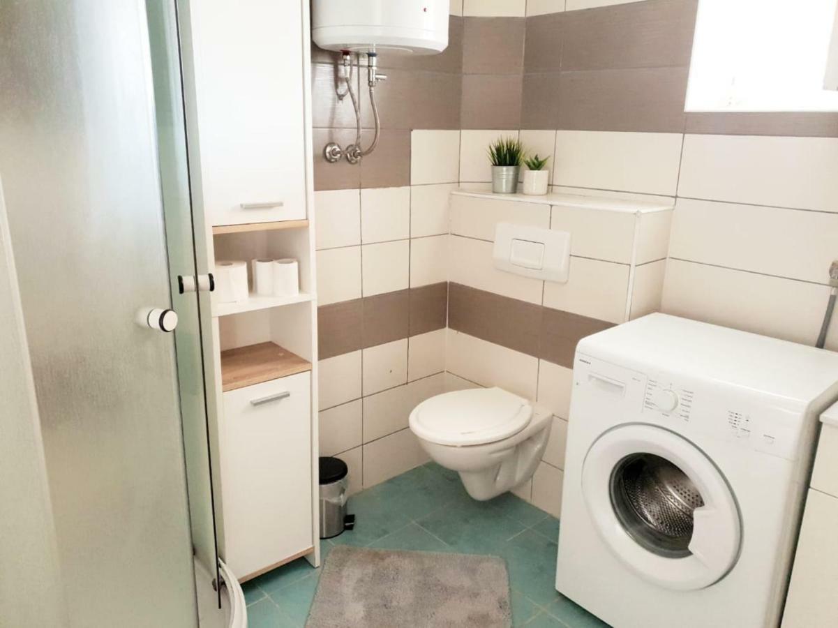 Apartmani Andrej Udbina Ngoại thất bức ảnh